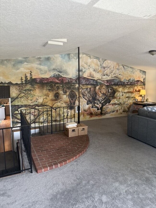 Building Photo - MURAL MAGIC
