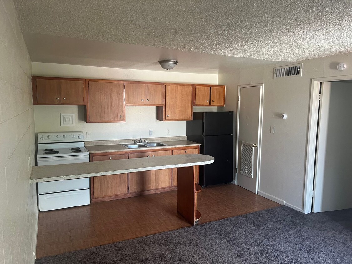 Primary Photo - Affordable 1 Bedroom Condo in Central Las ...