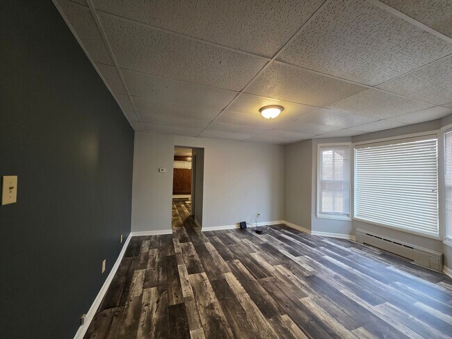 Building Photo - 1346 Lincoln Ave