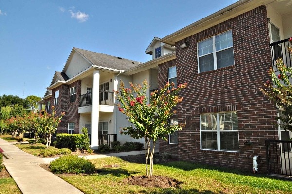 Building Exterior - Plantation at Quail Valley