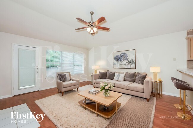 Building Photo - 1003 Prado Real Dr