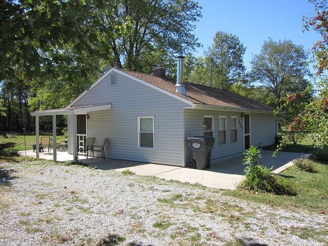 Building Photo - 3001 W 100 S