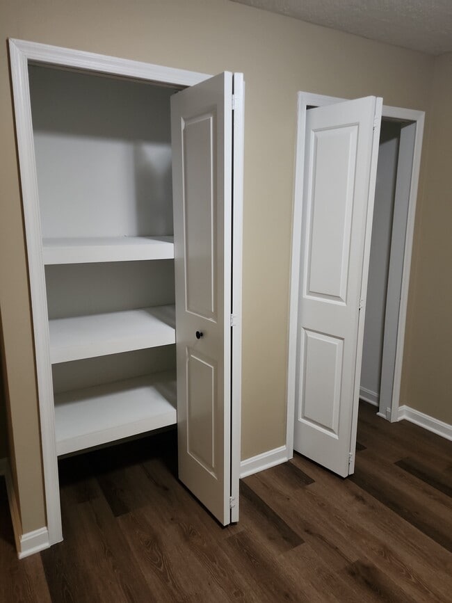 Building Photo - 9308 Gordon Ct