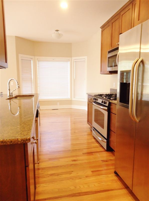 Building Photo - 4 br, 3 bath Condo - 1910 Geddes Ave 1910 ...