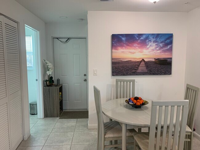 Foto del edificio - 1210 6th Ave S