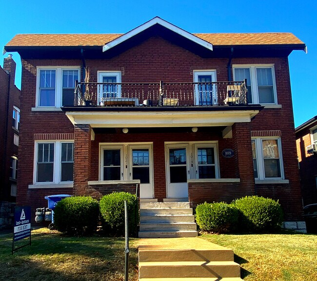 Foto del edificio - 1021 Art Hill Pl