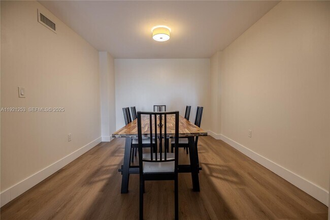 Foto del edificio - 2810 N 46th Ave