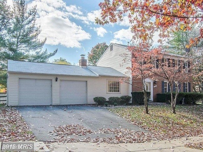 Building Photo - 4 br, 2.5 bath House - 1 Grovepoint Court