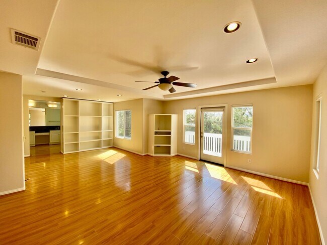 Building Photo - Solar Powered Gorgeous Carmel Valley Home!