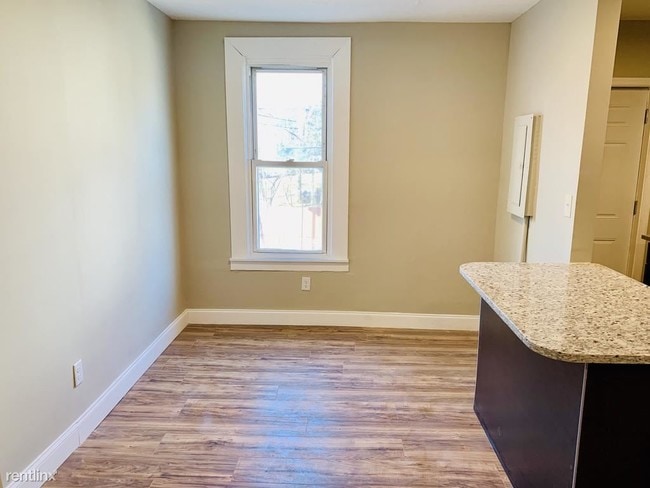 Building Photo - 2 br, 1 bath Apartment - 4608 York Rd