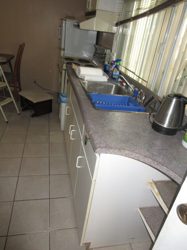 Photo du bâtiment - 8920 180 St NW