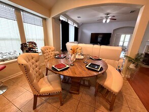 Building Photo - 5811 Deleon Trail Dr