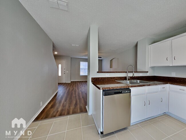 Foto del edificio - 3117 Stonewall Ln