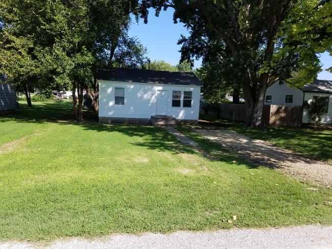 Building Photo - 431 14th St