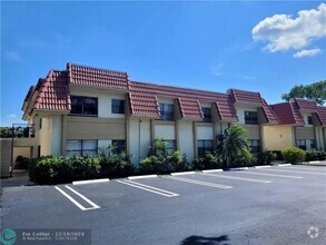 Building Photo - 11142 Royal Palm Blvd