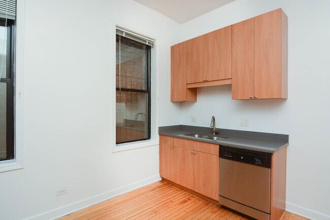 Foto del edificio - 2134 W Concord Pl