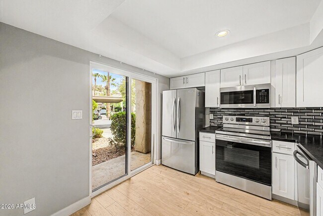 Building Photo - 9465 N 92nd St