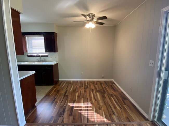 Foto del edificio - 12639 E 34th St