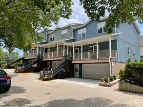 Building Photo - 819 S 42nd St