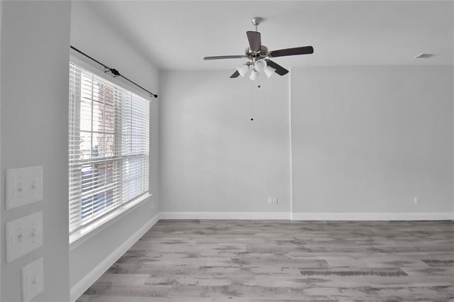 Foto del edificio - 6262 Rainbow Valley Pl