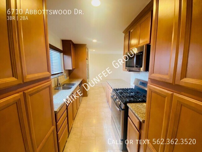 Foto del edificio - 6710 Abbottswood Dr