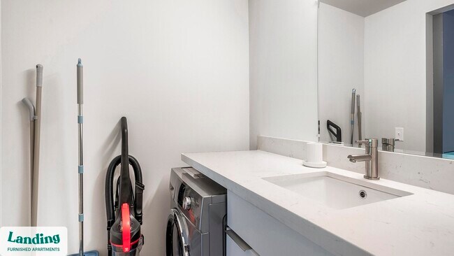 Building Photo - 5772 Old Hickory Blvd