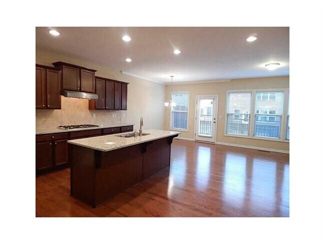 Foto del edificio - 3344 Twinrose Pl