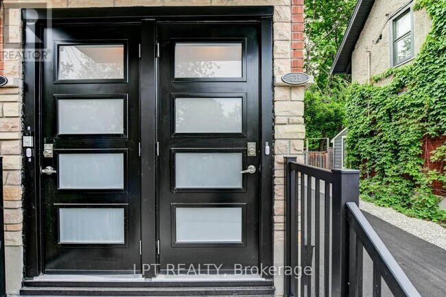Photo du bâtiment - 63 Findlay Ave
