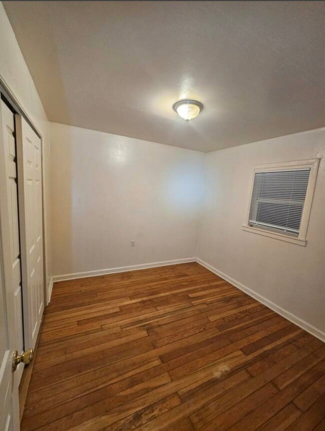 Building Photo - 3309 Albany Way