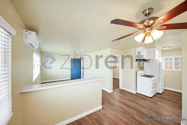 Foto del edificio - 9226 Palm St