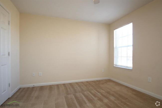 Bedroom - Addison Place Apartments