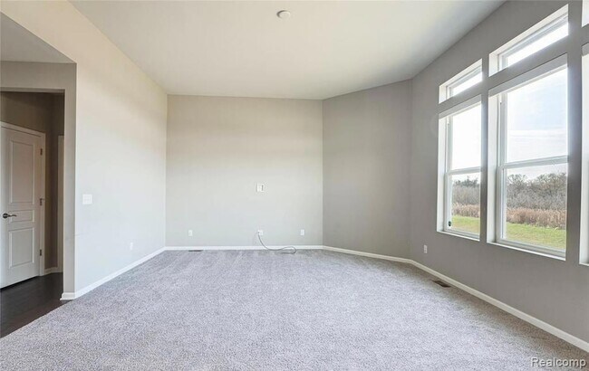 Foto del edificio - 2274 Findley Cir