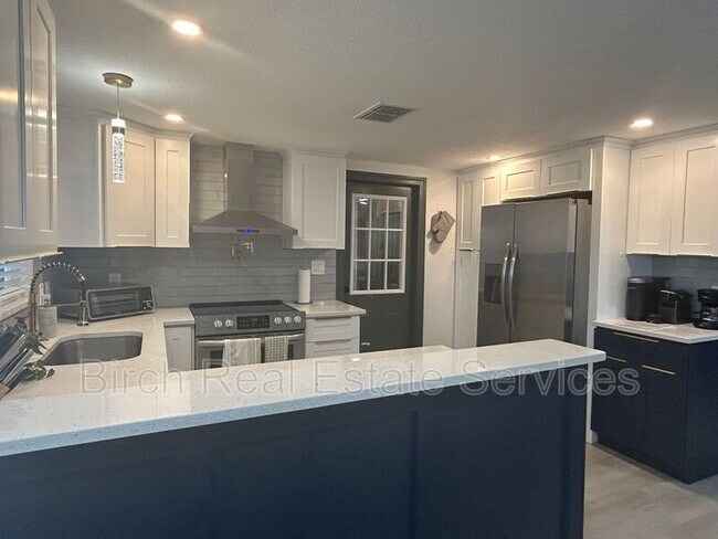 Foto del edificio - 3926 10th Ave N