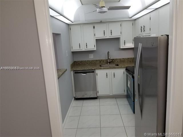 Foto del edificio - 4160 Inverrary Dr