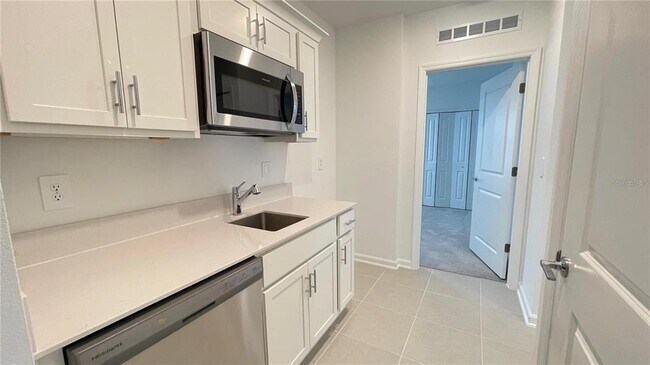 Foto del edificio - 5652 Lemon Grass St