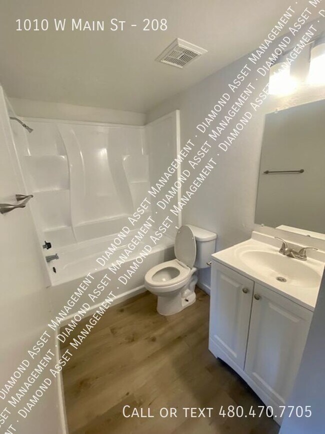 Building Photo - Looking for a great move in special? Well ...