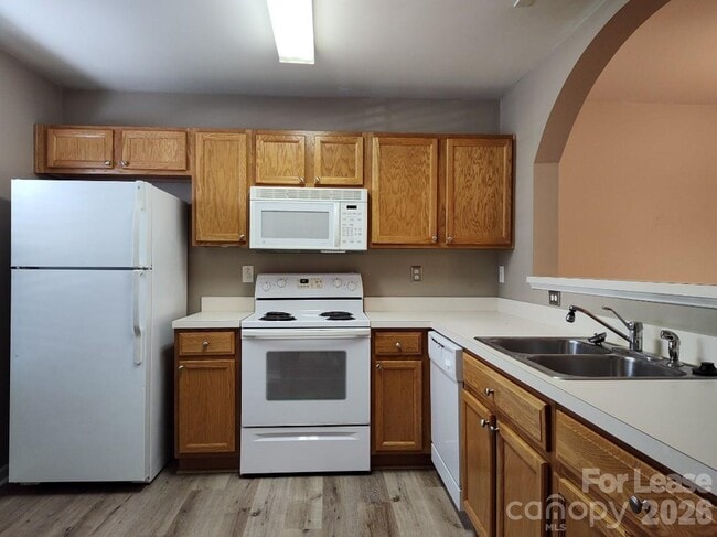 Building Photo - 17664 Caldwell Track Dr