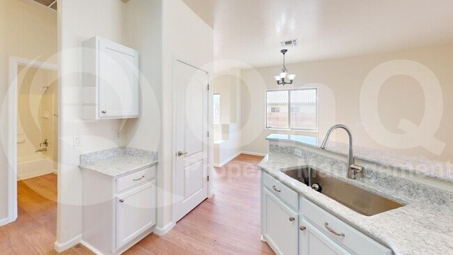 Foto del edificio - 11886 W Fontenelle Dr