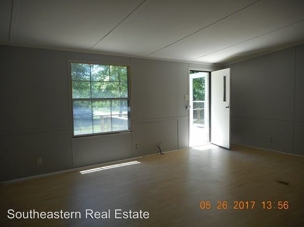 Building Photo - 3 br, 2 bath House - 266 Brantham Rd