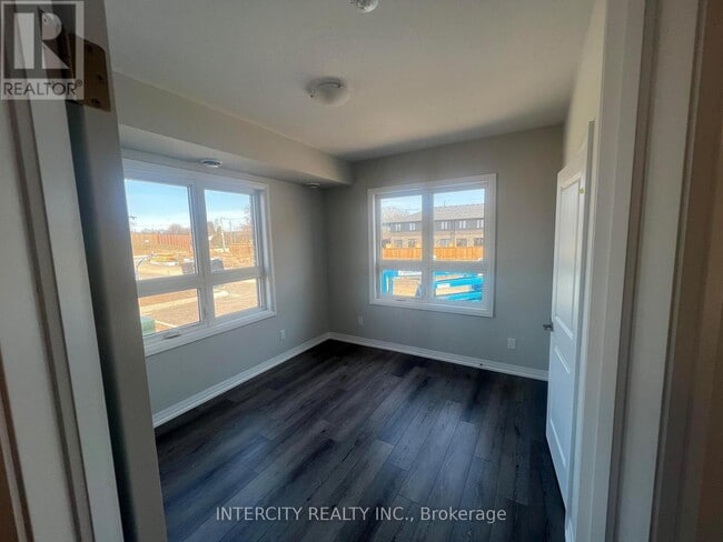 Photo du bâtiment - 6705 Cropp St