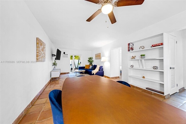 Building Photo - 312 NE 16th Terrace