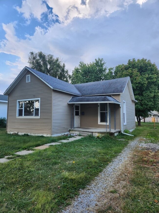 Building Photo - 2317 Richmond Ave