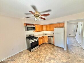 Building Photo - 1126 Sawmill Rd