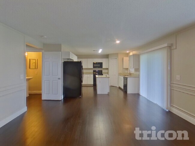 Building Photo - 1730 Sunset Ridge Dr