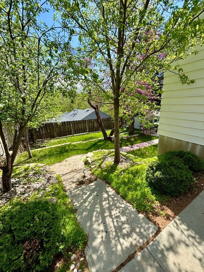 Foto del edificio - 3 Bedroom House in Morningside
