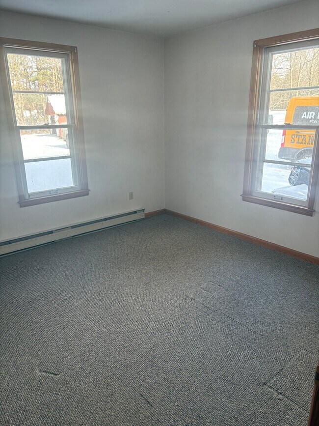 Foto del edificio - 1311 Gravel Pond Rd