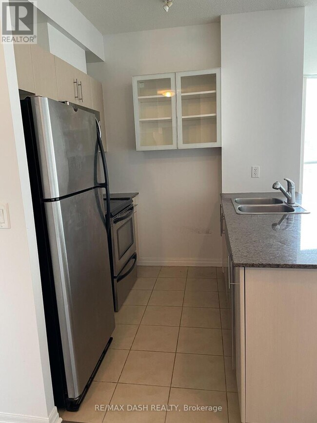 Photo du bâtiment - 12 Yonge St