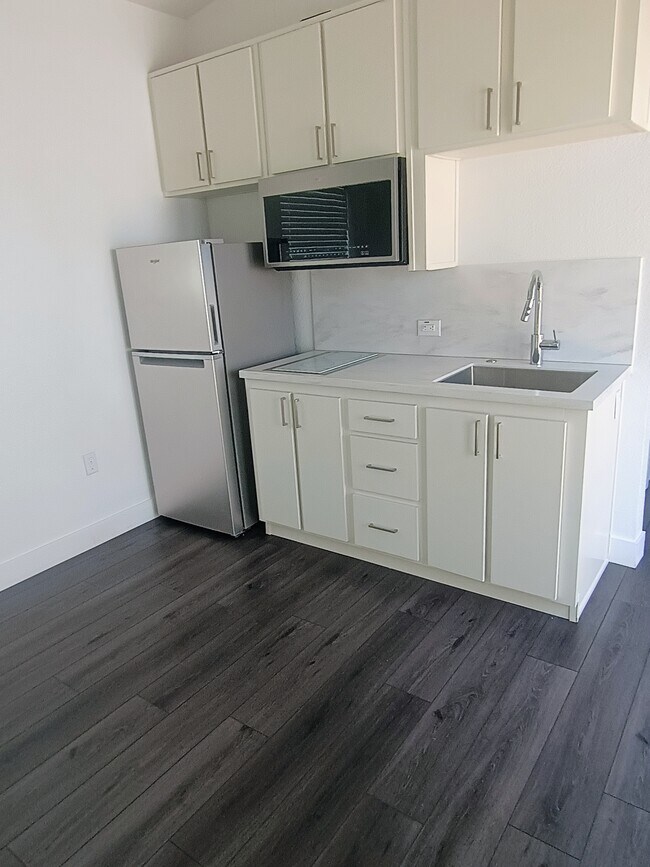 Foto del edificio - 3653 W 58th Pl