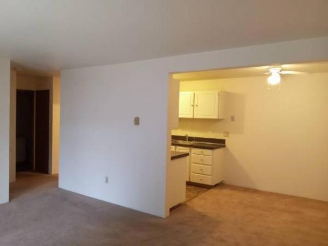 Building Photo - 1 bedroom in Seattle WA 98125