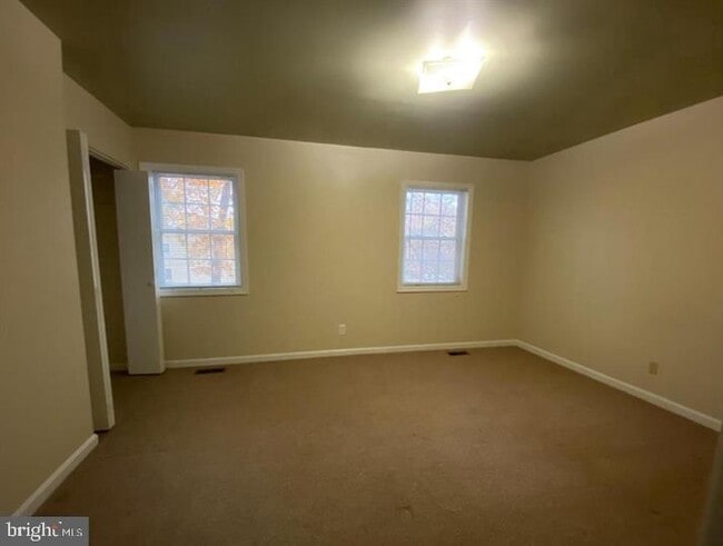 Building Photo - 14 Bentley Ct
